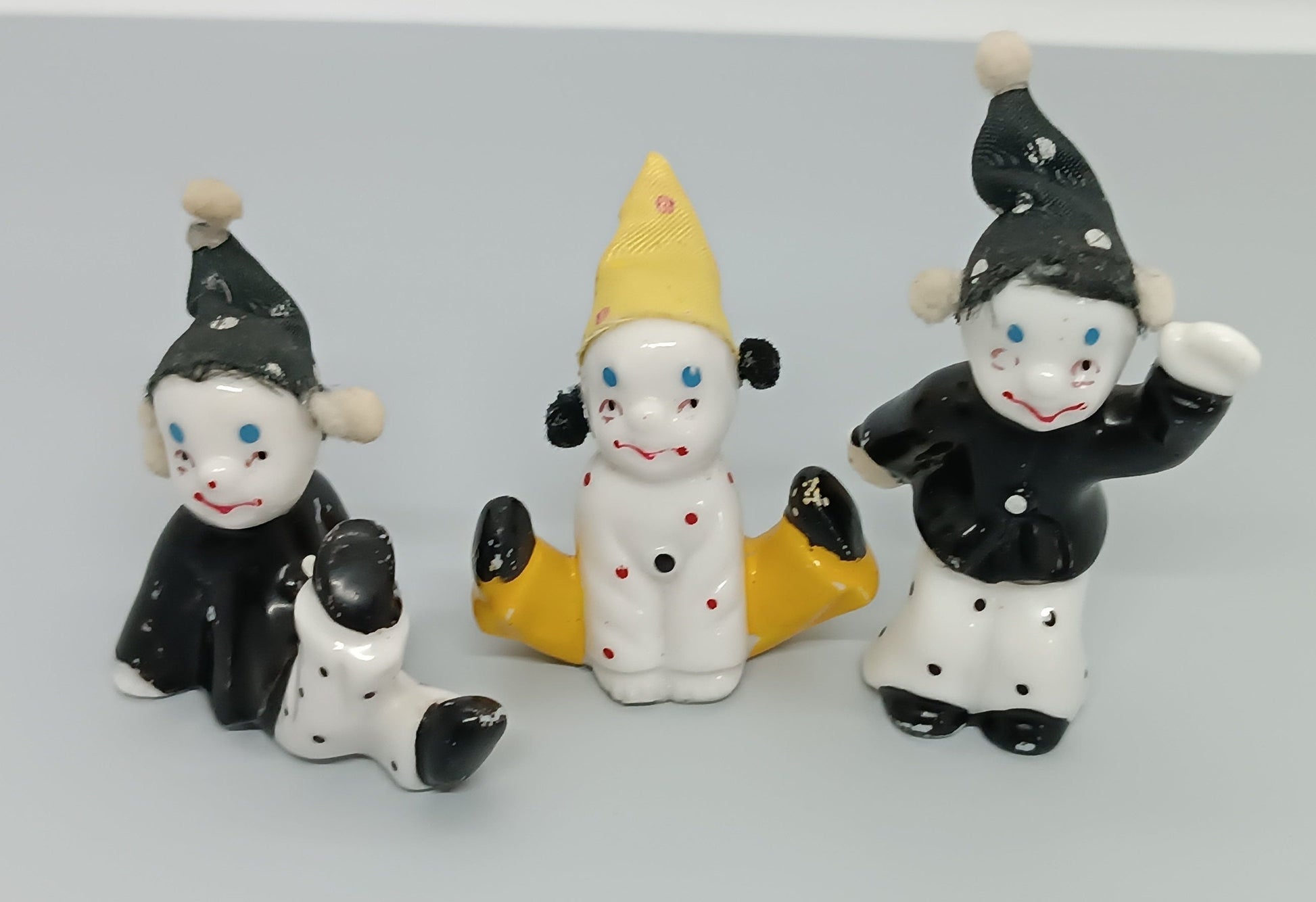 3 Мini Pierrot, Vintage Ceramic miniature harlequin